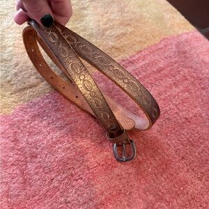 Levi’s bronze metallic leather belt small